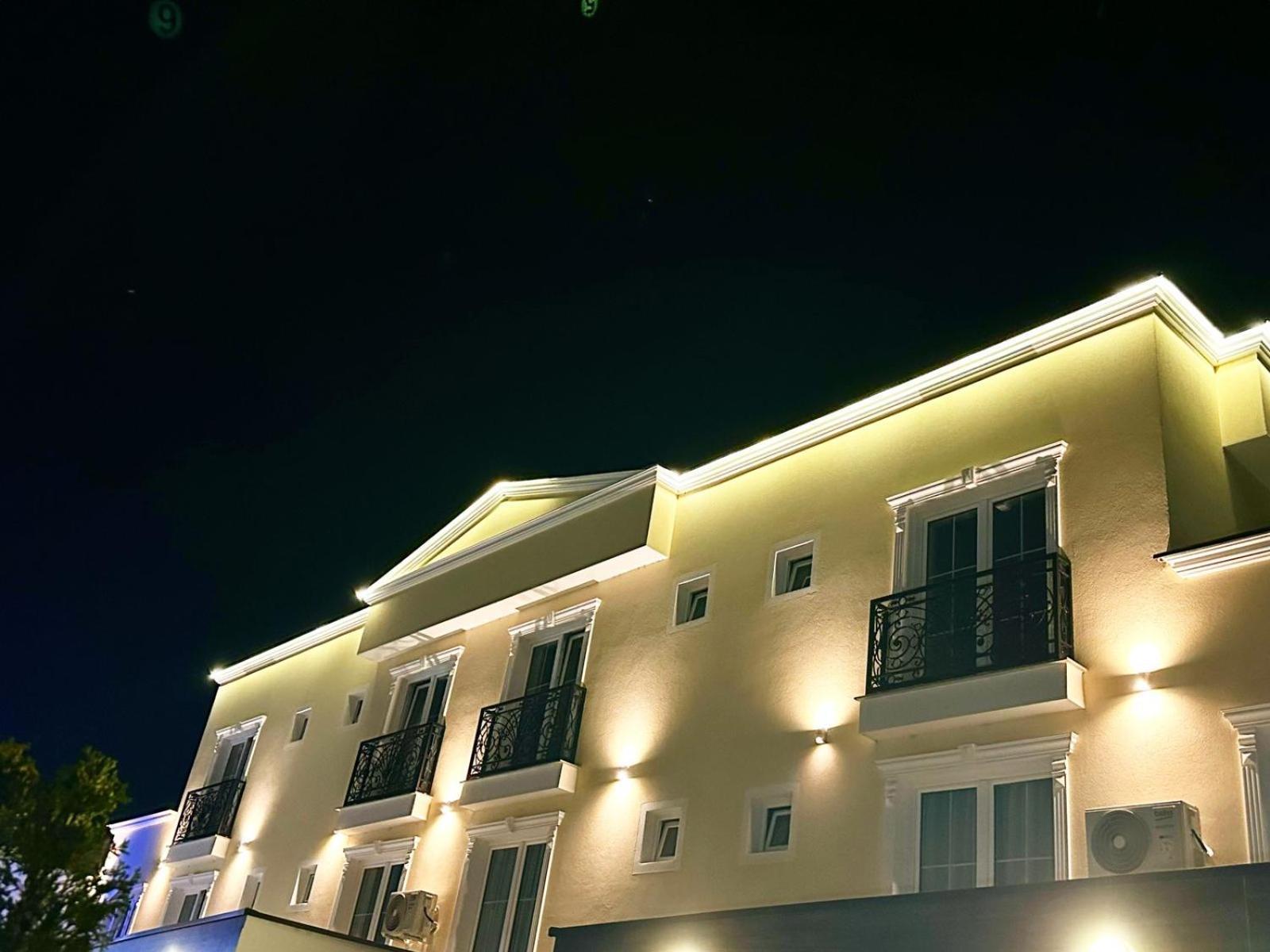 Hotel Europa Prishtina Pristina Exterior foto